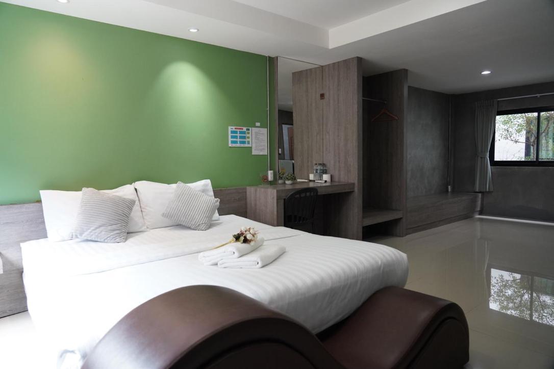 Matini Klong1 Hotel Rangsit Exterior photo