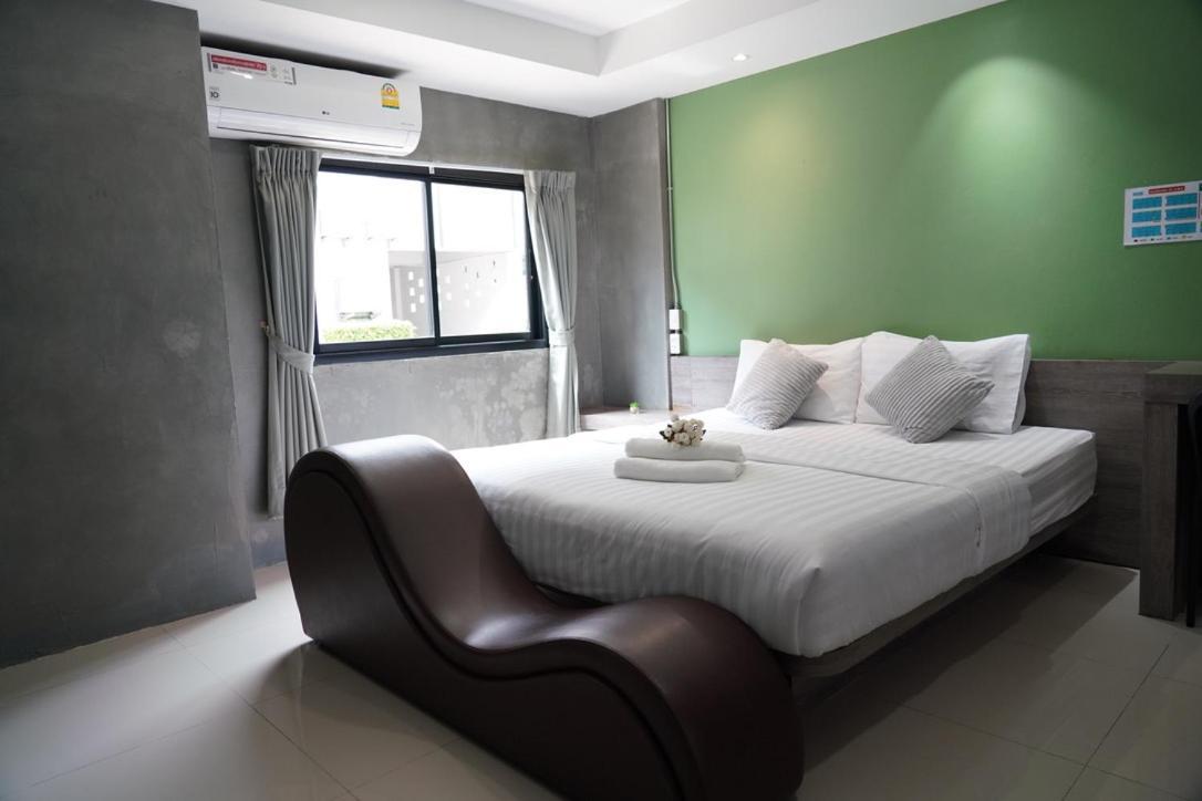 Matini Klong1 Hotel Rangsit Exterior photo