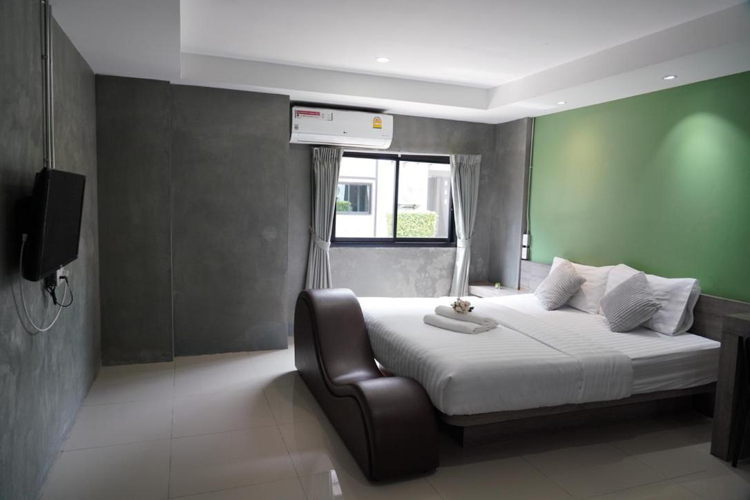Matini Klong1 Hotel Rangsit Exterior photo