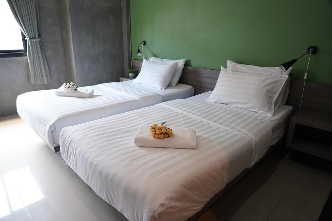 Matini Klong1 Hotel Rangsit Exterior photo