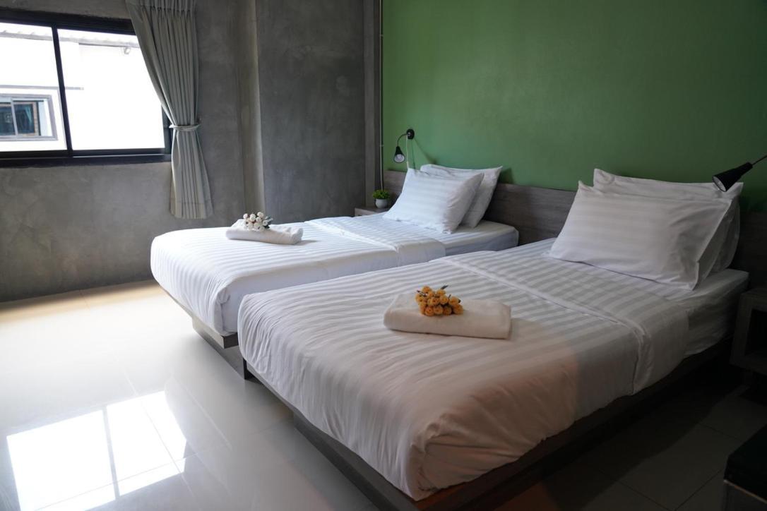Matini Klong1 Hotel Rangsit Exterior photo